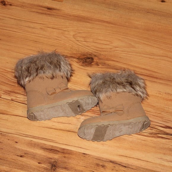 Brown Boot - Picture 1 of 1